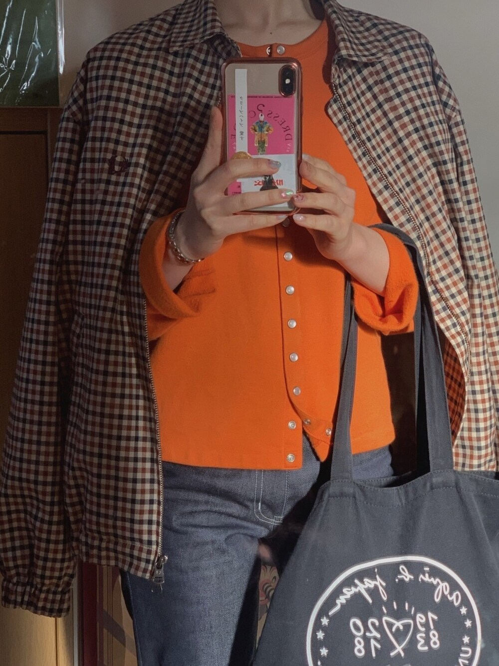 「アニエスベー、フレッドペリー、ジーンズ、児島ジーンズ」｜「agnes b.のM001 CARDIGAN カーディガンプレッション（カーディガン/ボレロ、オレンジ系）」を使った、はむちゃんさん（レディース・158cm）の春コーディネートの1枚目の写真