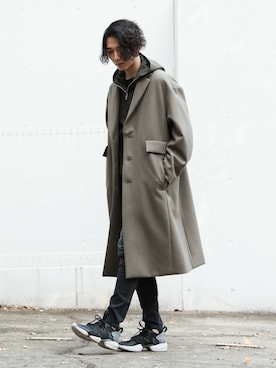 「KAZUYUKI KUMAGAI」｜「アイテム（チェスターコート）」を使った、aoiさん（メンズ・173cm）の冬コーディネート
