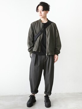 「KAZUYUKI KUMAGAI」｜「アイテム（MA-1）」を使った、aoiさん（メンズ・173cm）の春コーディネート