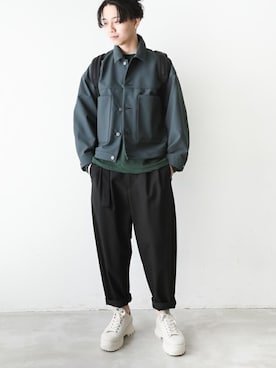 「KAZUYUKI KUMAGAI」｜「アイテム（スラックス）」を使った、aoiさん（メンズ・173cm）の冬コーディネート