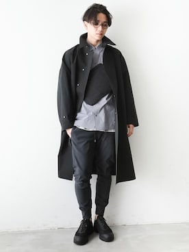 「KAZUYUKI KUMAGAI」｜「アイテム（ステンカラーコート）」を使った、aoiさん（メンズ・173cm）の春コーディネート