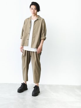 「KAZUYUKI KUMAGAI ATTACHMENT（カズユキクマガイアタッチメント）のアイテム（スラックス）」を使った、aoiさん（メンズ・173cm）の夏コーディネート