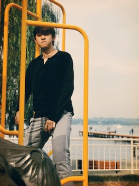 「EXPRESS（エクスプレス）のアイテム」を使った、Daniel Baeさん（メンズ・185cm）の春コーディネート