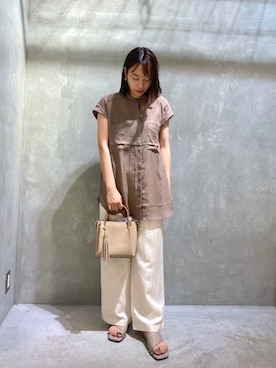「RODE SKO（ロデスコ）のJUANITA ポケットプチ2WAYトート（トートバッグ）」を使った、　AMIさん（レディース・158cm）の夏コーディネート
