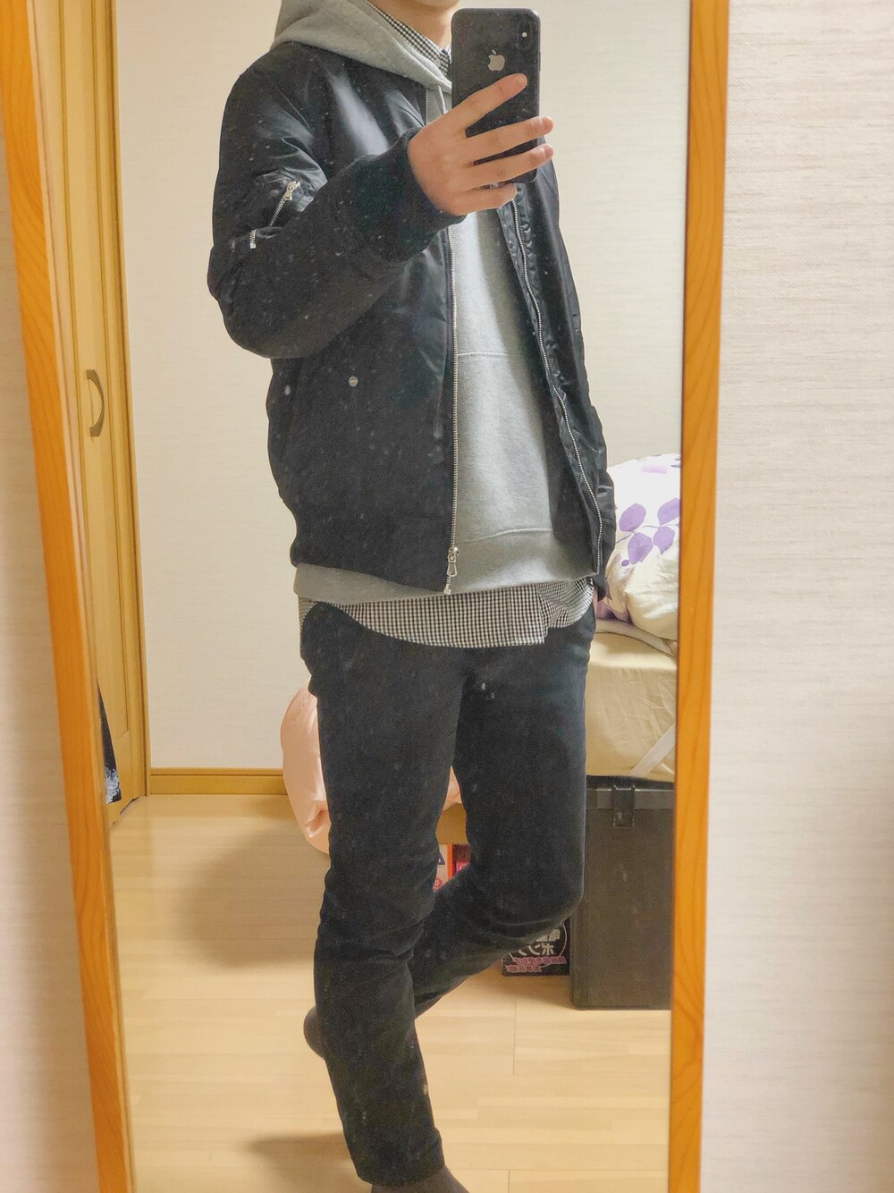 「平成最後のWEARISTAセンバツ、今日のコーデ、低身長」｜「UNIQLOのMEN ストレッチスキニーフィットテーパードカラージーンズ（デニムパンツ、ブラック系）」を使った、パックマンさん（メンズ・168cm）の春コーディネートの1枚目の写真