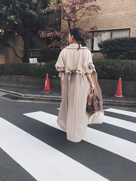 「Ameri（アメリ）のアイテム（トレンチコート）」を使った、黒石奈央子さん（レディース・152cm）の冬コーディネート