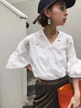 「Ameri（アメリ）のアイテム（シャツ/ブラウス）」を使った、黒石奈央子さん（レディース・152cm）の春コーディネート