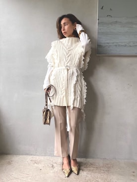 「Ameri（アメリ）のアイテム（バッグ）」を使った、黒石奈央子さん（レディース・152cm）の冬コーディネート