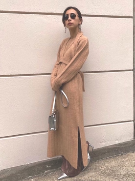 「アイテム（ブーティ、シルバー系）」を使った、黒石奈央子さん（レディース・152cm）の冬コーディネート
