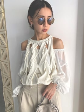 「Ameri（アメリ）のアイテム（シャツ/ブラウス）」を使った、黒石奈央子さん（レディース・152cm）の春コーディネート