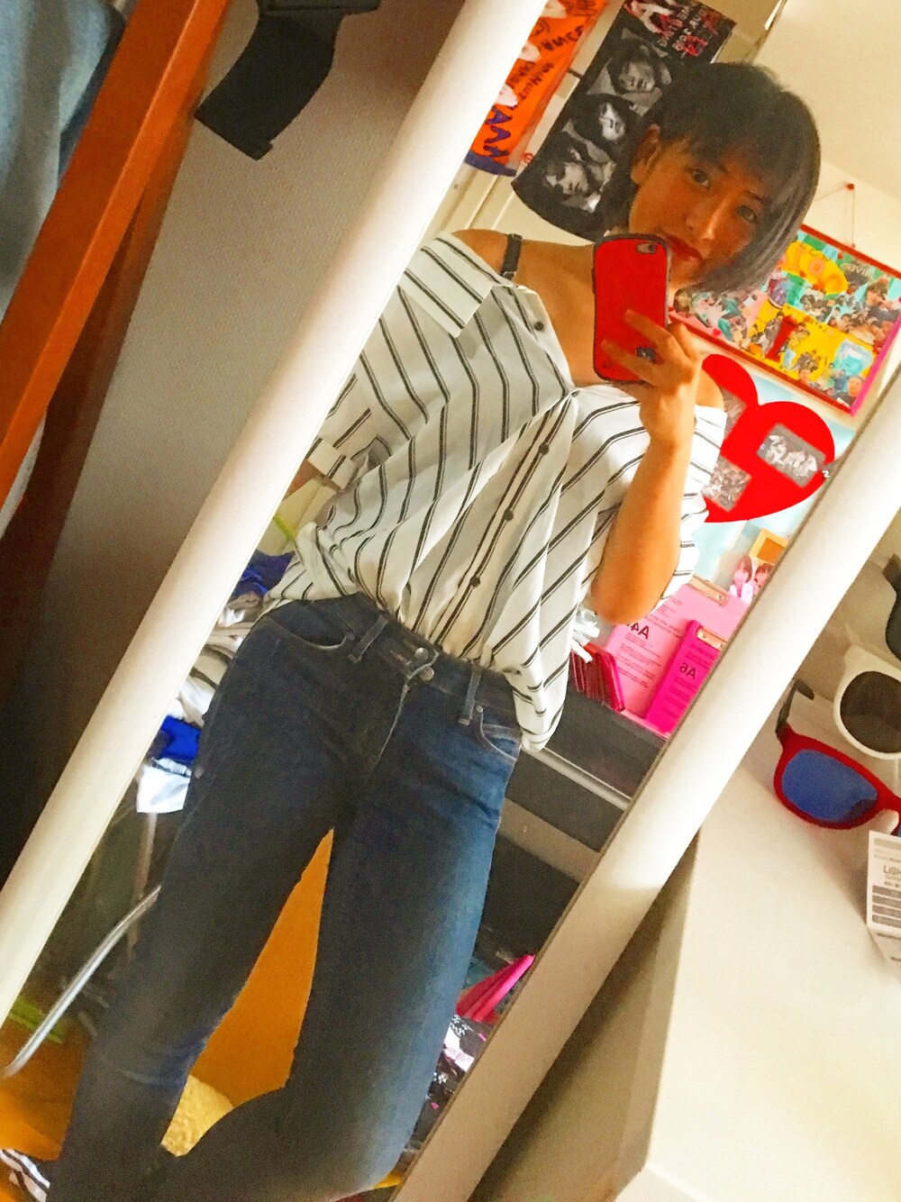「大人コーデ、休日スタイル、おしゃれさんと繋がりたい、パンツスタイル、きれいめカジュアル」｜「TOMMY HILFIGERのアイテム（デニムパンツ、ブルー系）」を使った、まなさん（レディース・161cm）の夏コーディネートの1枚目の写真