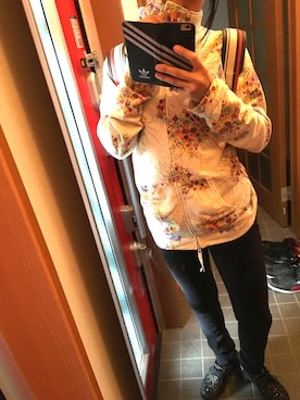 真希波朱寿さんのコーディネート