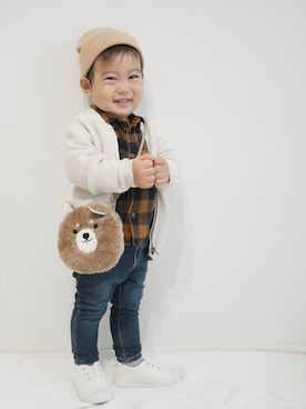 「H&M（エイチ・アンド・エム）のアイテム（シャツ/ブラウス、ブラウン系）」を使った、haru2018522さん（キッズ・90cm）の秋コーディネート