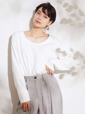 「Chaco closet（チャコ クローゼット）のアイテム（Tシャツ/カットソー）」を使った、Chaco closet officialさん（レディース・165cm）の秋コーディネート