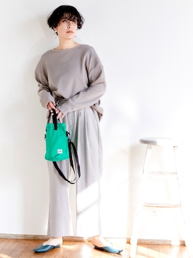 「Chaco closet（チャコ クローゼット）のアイテム（Tシャツ/カットソー）」を使った、Chaco closet officialさん（レディース・165cm）の春コーディネート