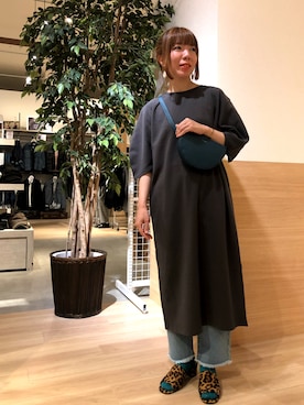 「HVC（エイチブイシー）のアイテム（パンツ）」を使った、GRAND GLOBAL 高尾店さん（レディース・160cm）の夏コーディネート