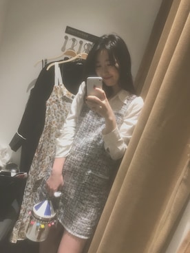 「LESS（レス）のアイテム（トップス）」を使った、长岛冰茶咔嚓咔嚓さん（レディース・170cm）の春コーディネート