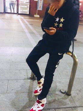 「GIVENCHY（ジバンシイ）のアイテム（スウェット）」を使った、まがみさん（メンズ・165cm）の冬コーディネート