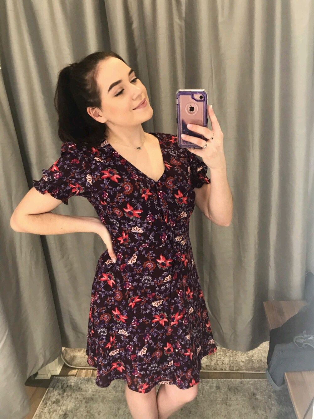 「floral、Francesca's、purple、dress」｜「Francesca'sのアイテム（ドレス、パープル系）」を使った、Nicole Danielsさん（レディース・130cm）の春コーディネートの1枚目の写真