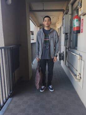 「お買い物」｜「アイテム（アナログ腕時計）」を使った、TMTMさん（メンズ・171cm）の秋コーディネート