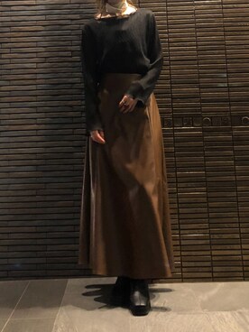 「Chico（チコ）のレザーロングフレアスカート/レザースカート（スカート）」を使った、shiroさん（レディース・158cm）の秋コーディネート