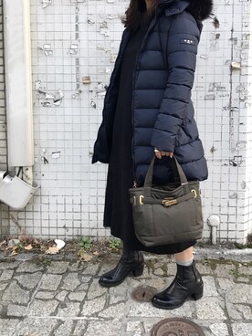 「TATRAS」｜「アイテム（トートバッグ）」を使った、クロマメさん（レディース・161cm）の秋コーディネート