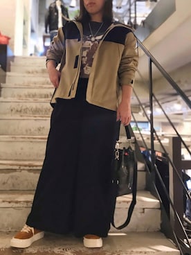 「スエードシューズ」｜「アイテム（ブルゾン）」を使った、クロマメさん（レディース・161cm）の春コーディネート