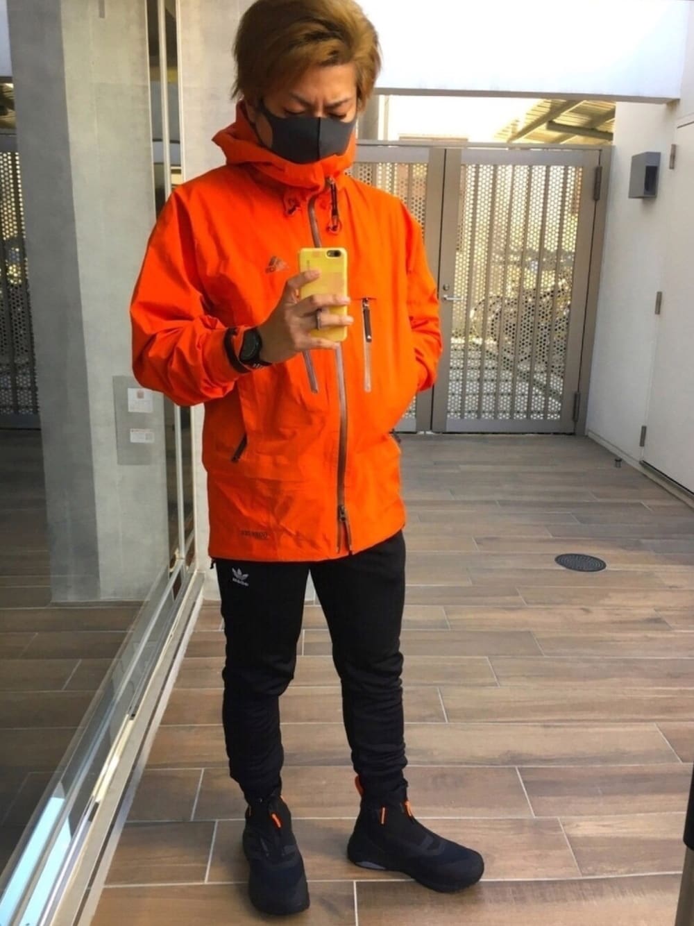 adidas（アディダス）の「トレフォイル エッセンシャルズ