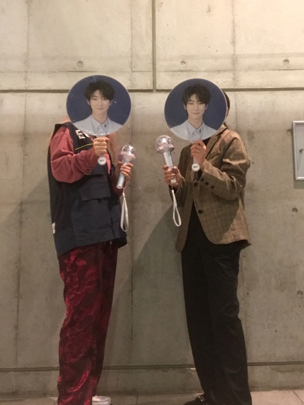 「seventeen、SEVENTEEN (K-POP)、ライブ、参戦服、参戦コーデ、THE8、大人カジュアル、カジュアルコーデ、ootd、韓国ファッション」｜「Seventeenのアイテム（その他雑貨、シルバー系）」を使った、yuikaさん（レディース・156cm）の秋コーディネートの1枚目の写真