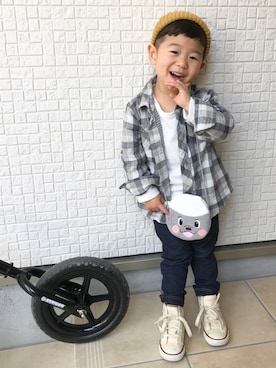 「デニムレギンス」｜「アイテム（帽子）」を使った、Dai-cHiさん（キッズ・90cm）の冬コーディネート