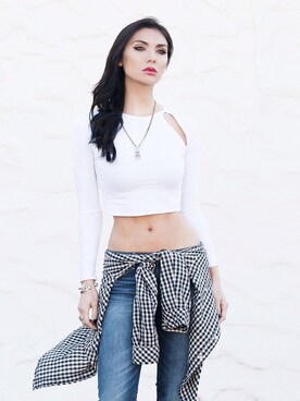 「Abercrombie & fitch」｜Tienlynさん（レディース）の冬コーディネート