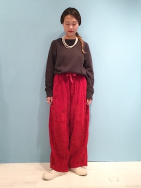 「ヒザデルパンツ」｜KURODA  AYANOさん（レディース・153cm）の秋コーディネート