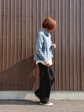 「アイテム（ポスター/アート）」を使った、めぐっぺさん（レディース・159cm）の秋コーディネート