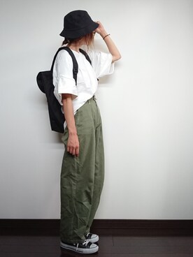 「Manhattan Portage（マンハッタンポーテージ）のJefferson Market Garden Backpack（バックパック/リュック）」を使った、めぐっぺさん（レディース・159cm）の秋コーディネート