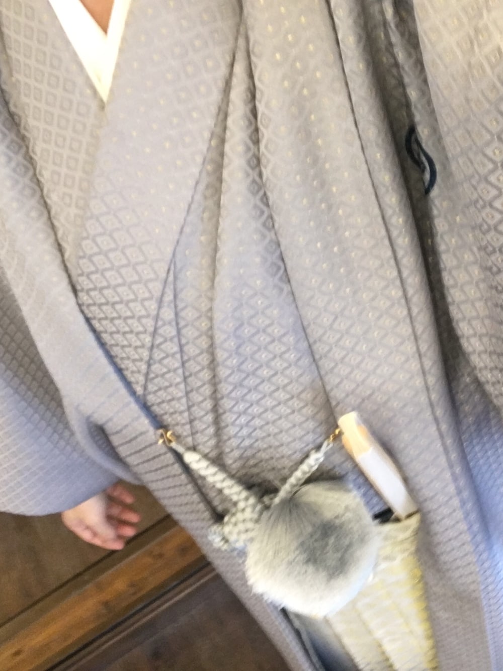 「袴、成人式、なつかしい、友達、会える」｜「はかまのアイテム（その他アウター、シルバー系）」を使った、やーやーやーさん（メンズ・166cm）の冬コーディネートの1枚目の写真