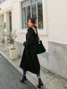 「アイテム（シャツワンピース、ブラック系）」を使った、DABAgirlさん（レディース・164cm）の秋コーディネート