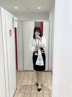 「ラブアンドピース2020」｜「アイテム（パンプス）」を使った、emiriさん（レディース・162cm）の秋コーディネート