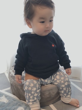 「アリオの中の子供服のアイテム（その他パンツ、ブルー系）」を使った、あっくんさん（キッズ・90cm）の秋コーディネート