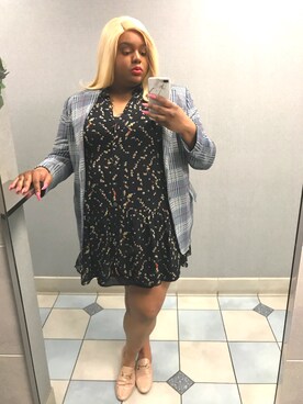 「blazer」｜「アイテム（スリッポン）」を使った、Imani Alicia Smithさん（レディース・175cm）の春コーディネート