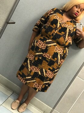 「business casual」｜「アイテム（スリッポン）」を使った、Imani Alicia Smithさん（レディース・175cm）の夏コーディネート