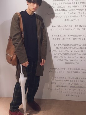 「ノーカラーシャツ」｜「アイテム（チェスターコート）」を使った、セナさん（メンズ・181cm）の春コーディネート