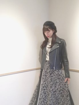 「SNIDEL（スナイデル）のアイテム（ライダースジャケット）」を使った、布川桃花さん（レディース・165cm）の春コーディネート