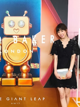 「Ted Baker（テッドベーカー）のアイテム（バッグ）」を使った、布川桃花さん（レディース・165cm）の秋コーディネート