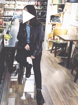「范洛のアイテム（ライダースジャケット、ブラック系）」を使った、synn0428さん（レディース）の秋コーディネート