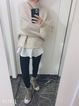 「H&M（エイチ・アンド・エム）のアイテム（シャツ/ブラウス、ホワイト系）」を使った、PINOさん（レディース・160cm）の冬コーディネート