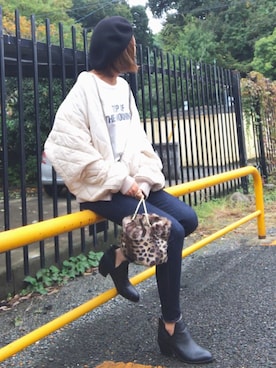 「HOLIDAY（ホリデイ）のアイテム（ハンチング/ベレー帽）」を使った、おまゆさん（レディース・154cm）の秋コーディネート