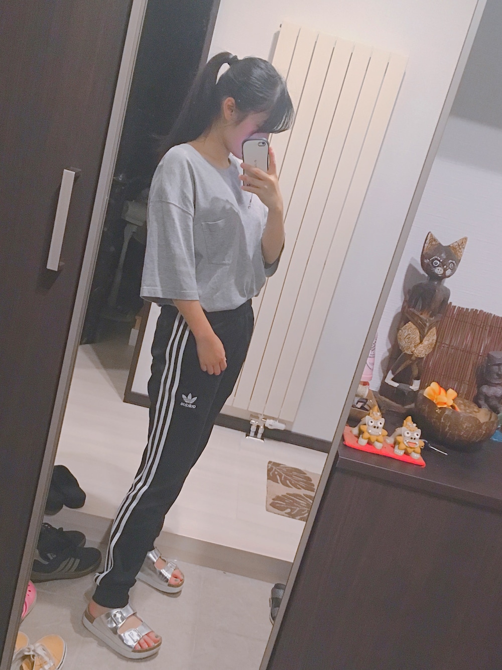 「今日のコーデ、ゆるコーデ、ストリート、ジャージ、ビックT、シルバー、ポニーテール、お洒落さんとつながりたい、高校生」｜yさん（レディース・156cm）の秋コーディネートの1枚目の写真
