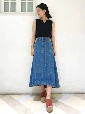 「REDYAZEL（レディアゼル）のアイテム（サンダル）」を使った、mayuko iidaさん（レディース・153cm）の秋コーディネート