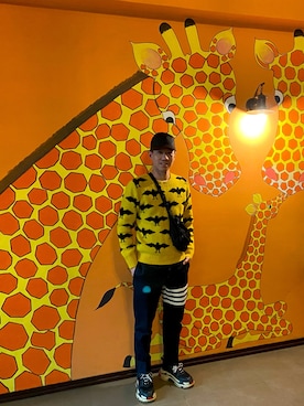 「THOM BROWNE（トムブラウン）のアイテム（パンツ）」を使った、Curtis Wengさん（メンズ・175cm）の冬コーディネート