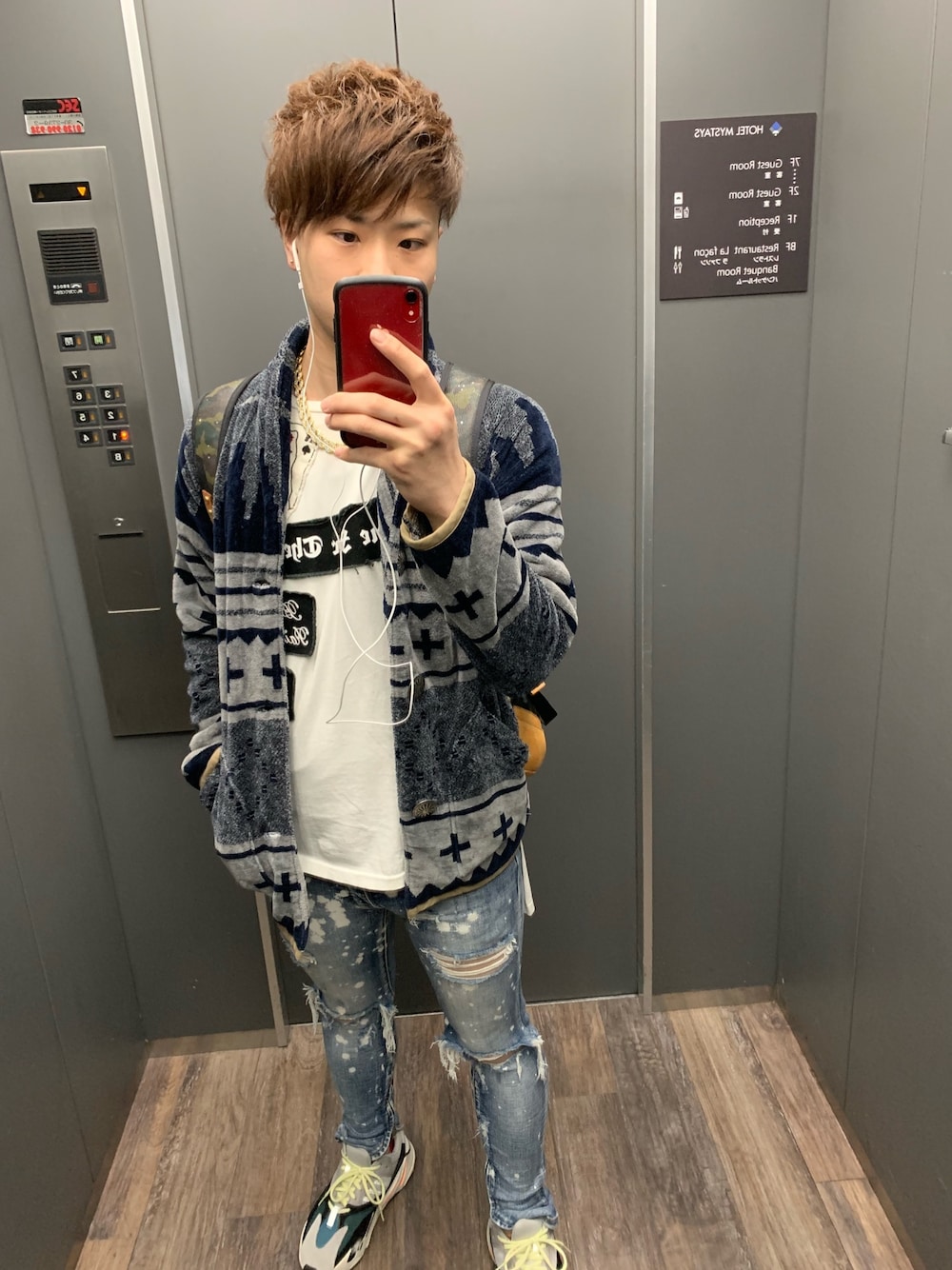 「UVERworld、ストリートMIX」｜「GENTIL BANDITのジャンティバンティの大容量バックパックです(^^)（バックパック/リュック、グリーン系）」を使った、FUJIさん（メンズ・175cm）の冬コーディネートの1枚目の写真